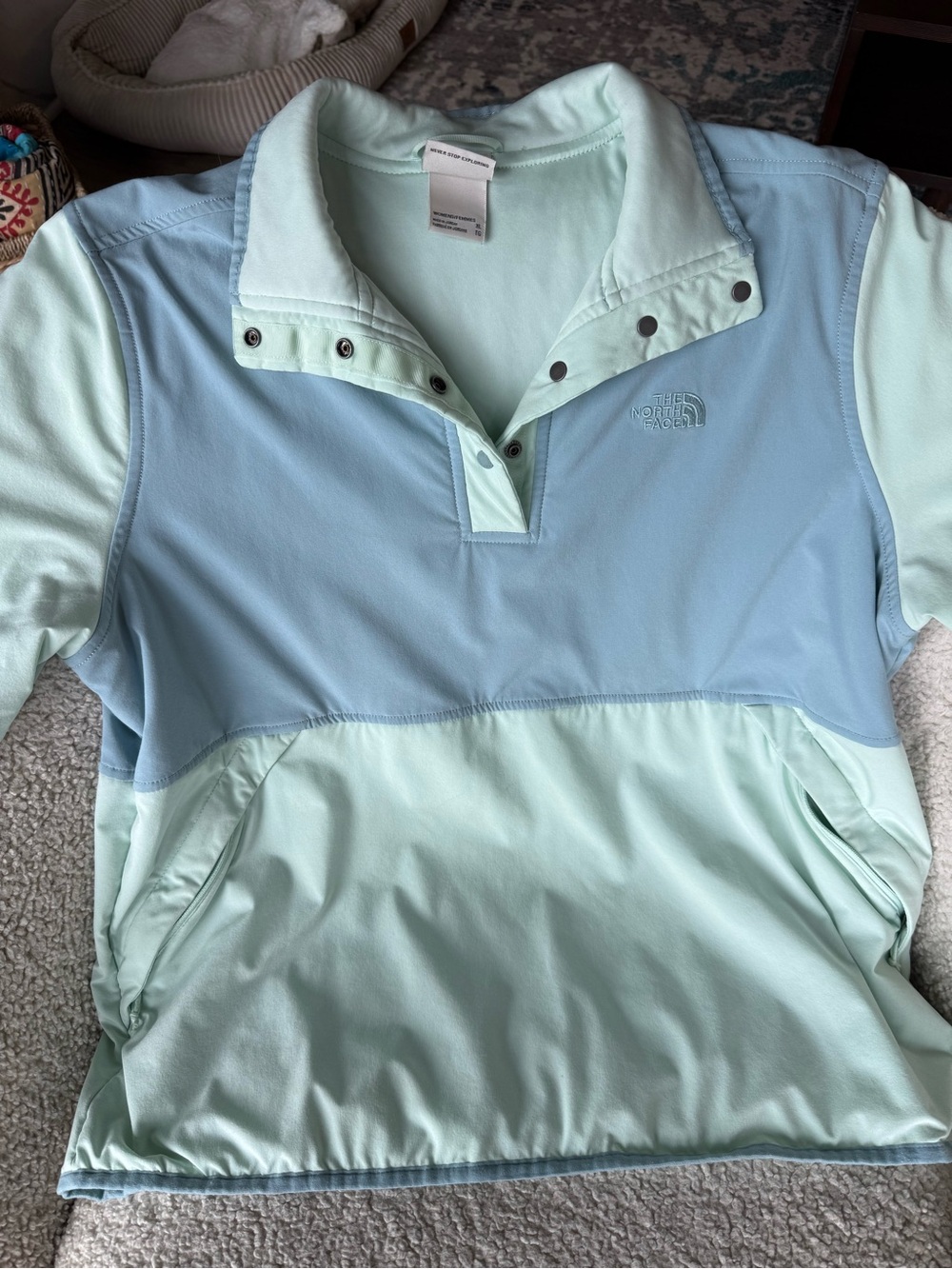 The North Face womens Two-Tone Light Blue & Mint Pullover Jacket